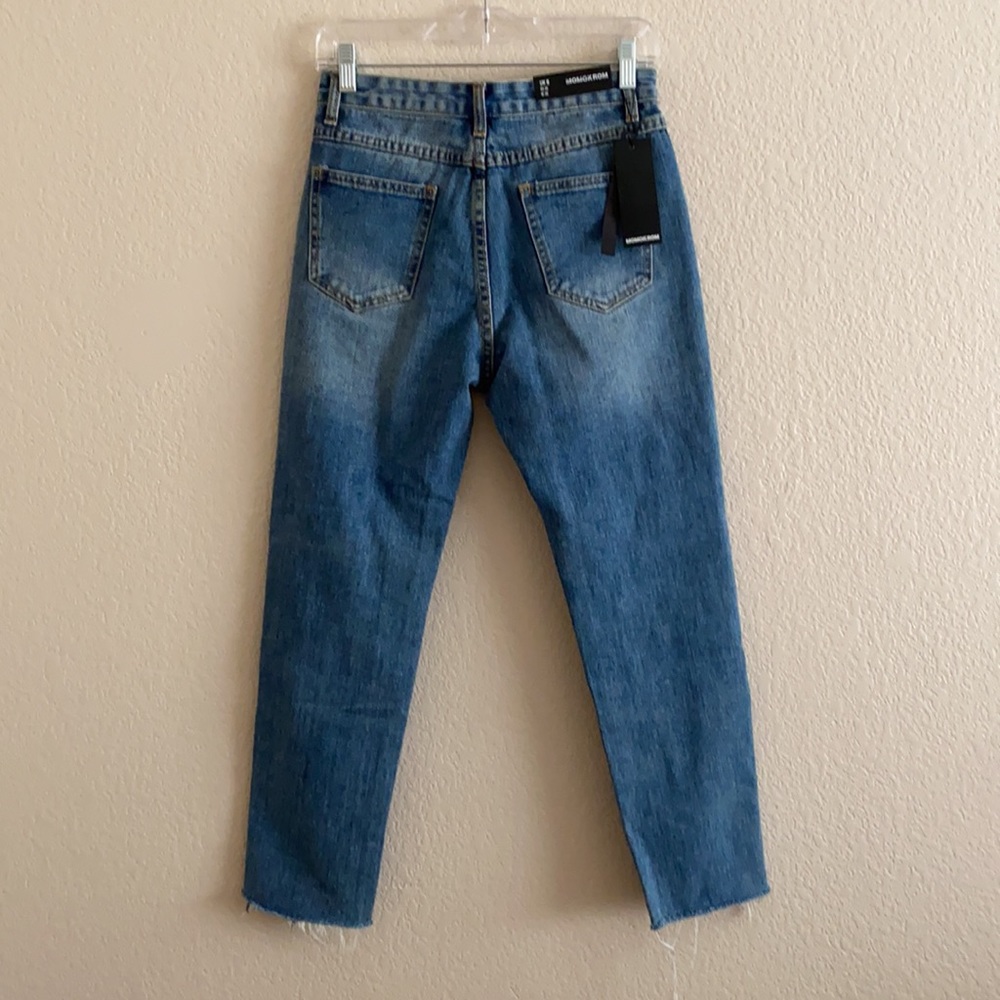 Distressed Cropped Jeans - Picture 5 of 5